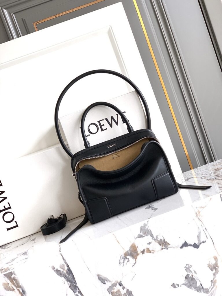 Loewe Bag Style 8802
