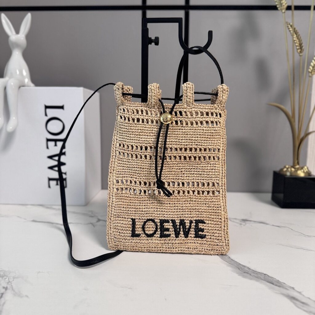 Loewe Bag Style 10262