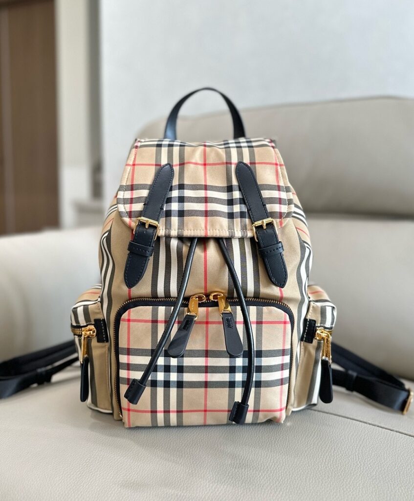 Burberry Bag Style 1861