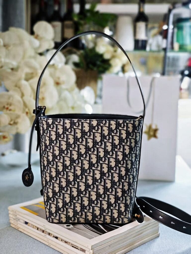 Dior Bag Style 238139639