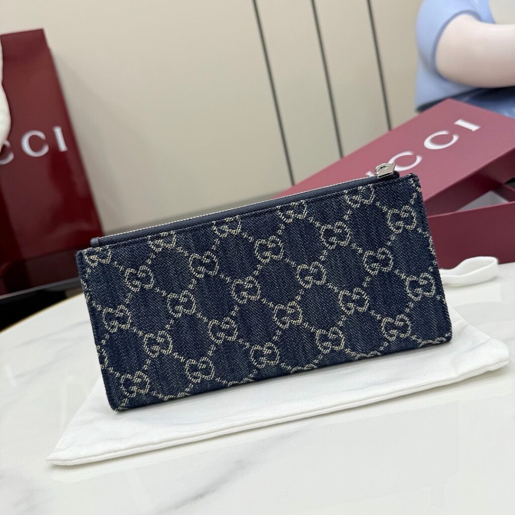 Gucci Bag Style 875805