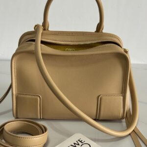 Loewe Bag Style 1580