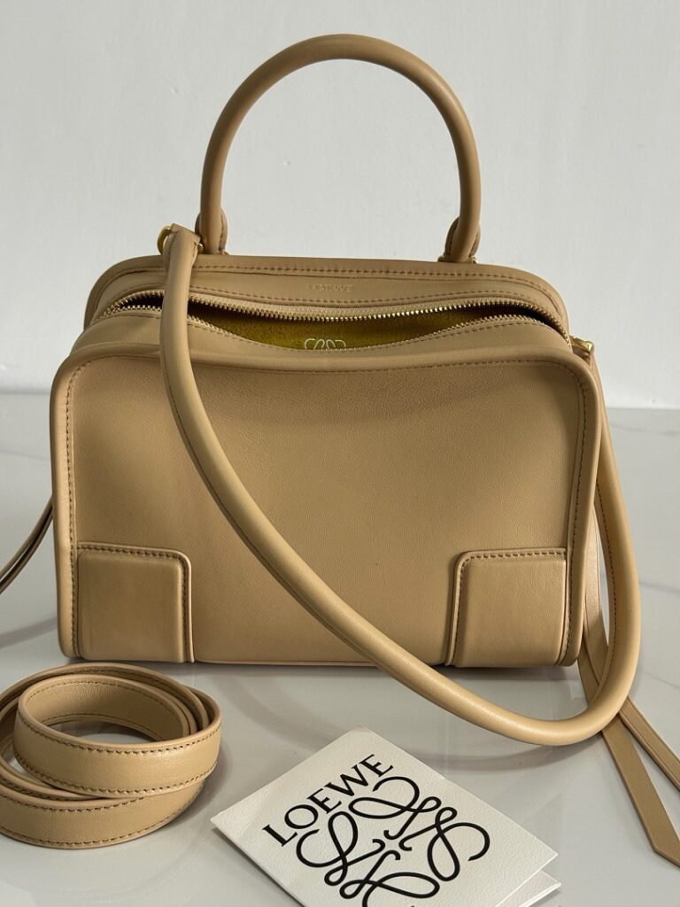 Loewe Bag Style 1580