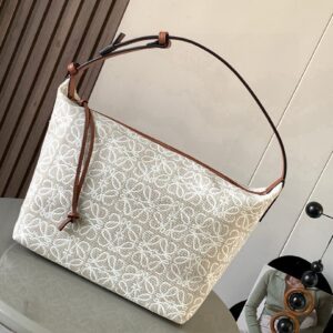 Loewe Bag Style 9008