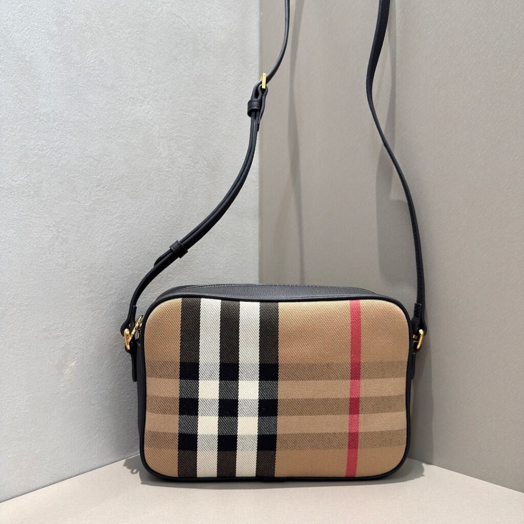 Burberry Bag Style 239404671