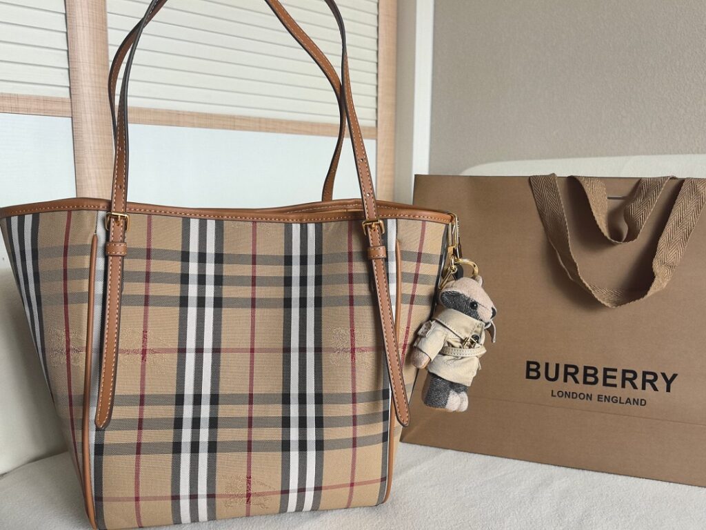 Burberry Bag Style 239414934