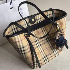 Burberry Bag Style 239418337