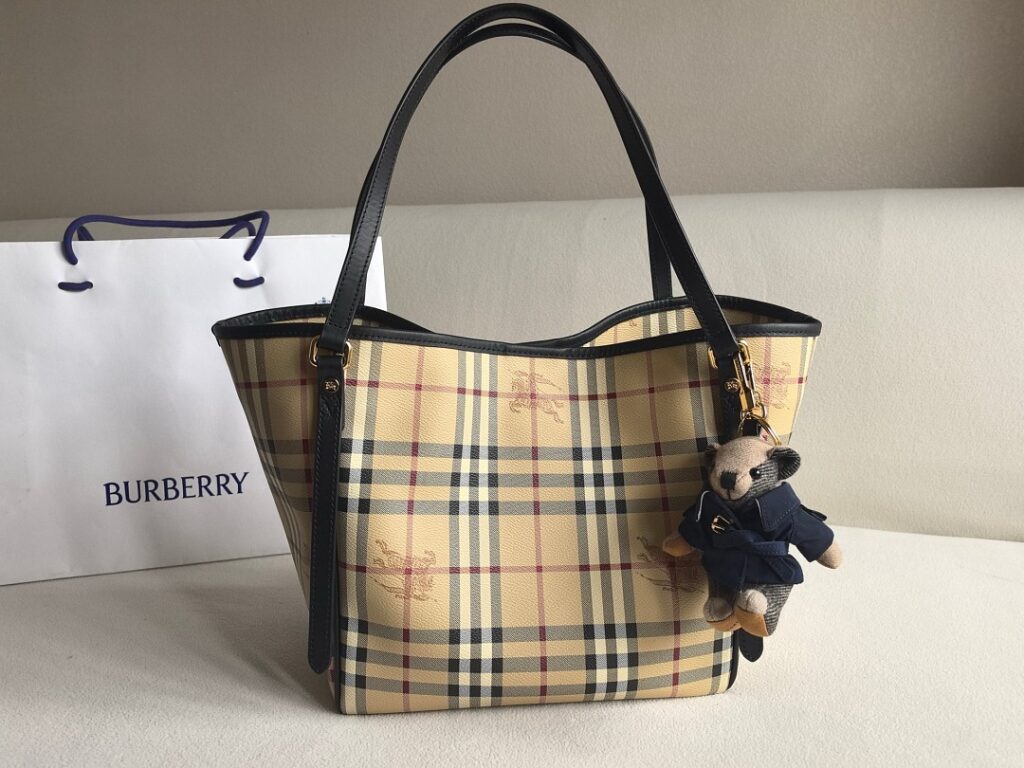 Burberry Bag Style 239418438