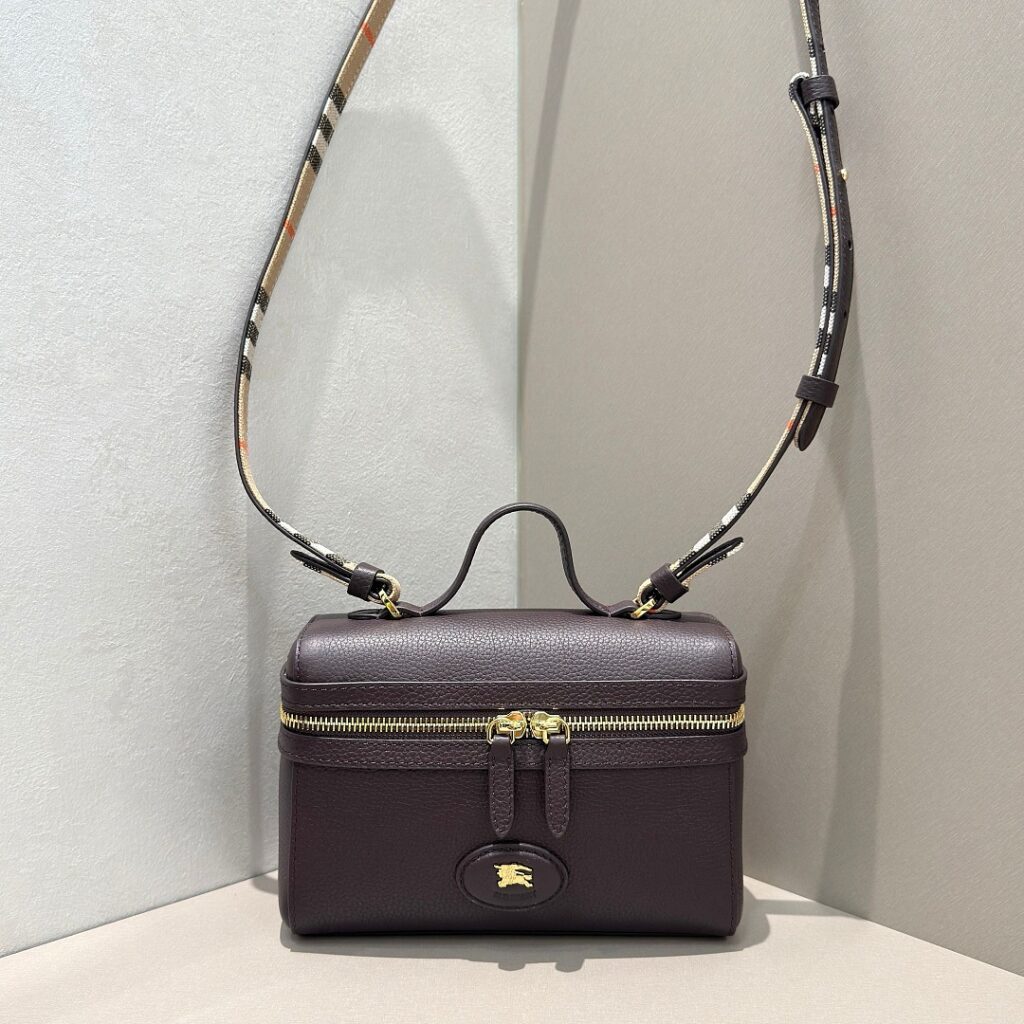 Burberry Bag Style 239418845