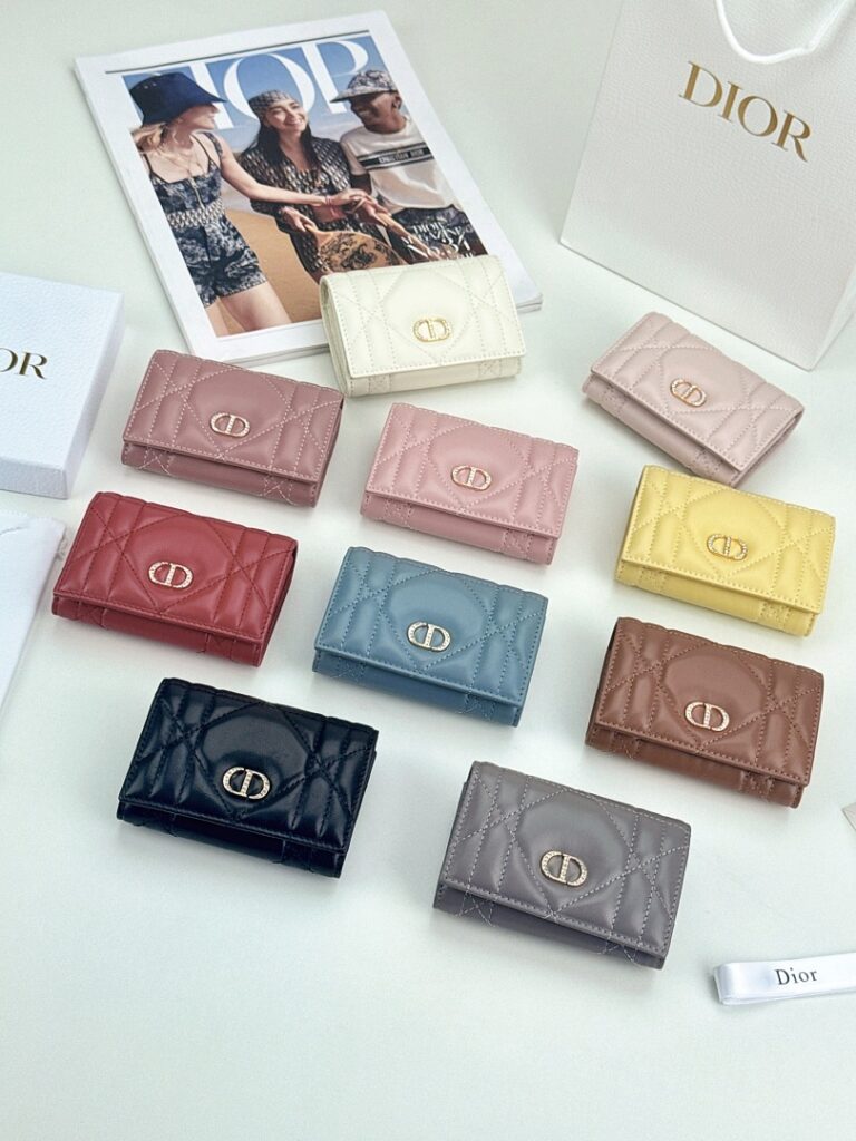 Dior Bag Style S4206UHNN-M413