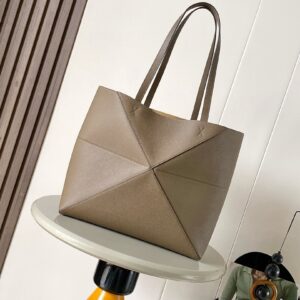 Loewe Bag Style 9104