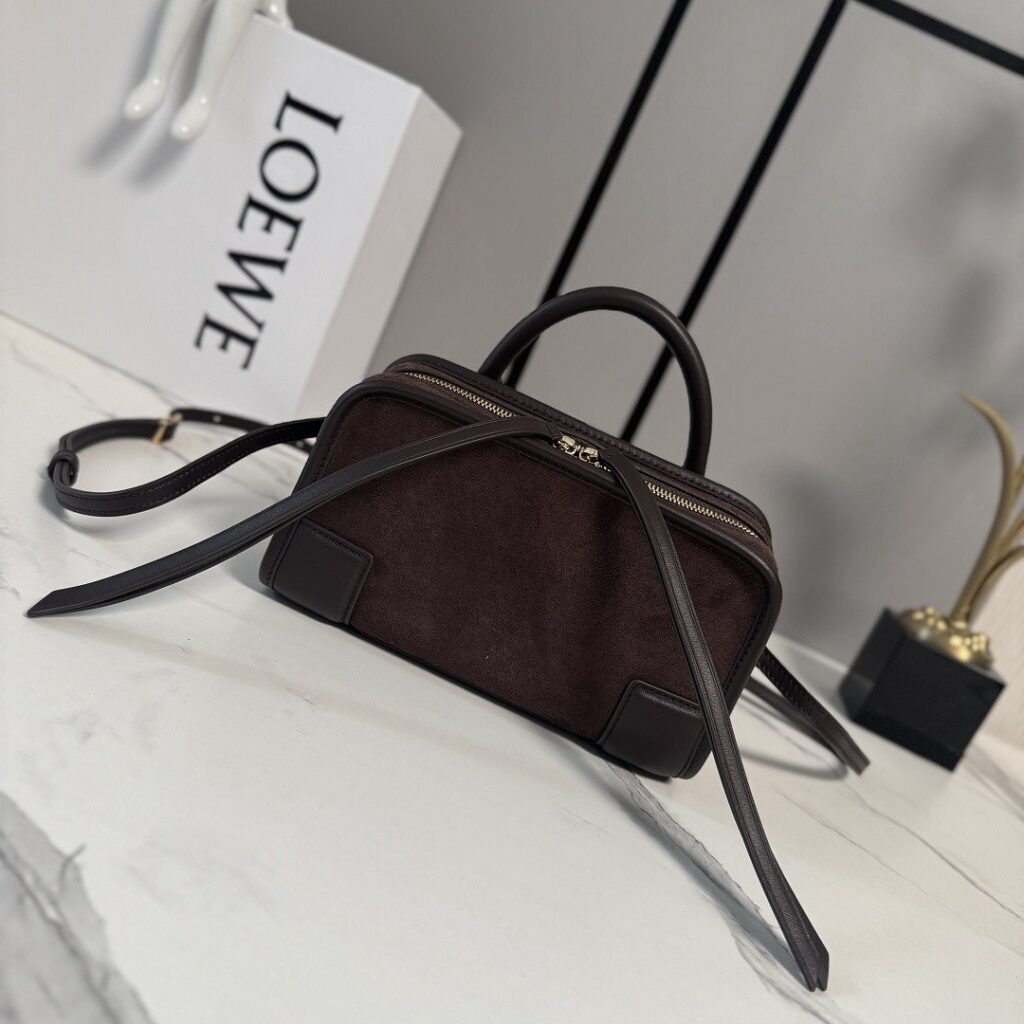 Loewe Bag Style 062603