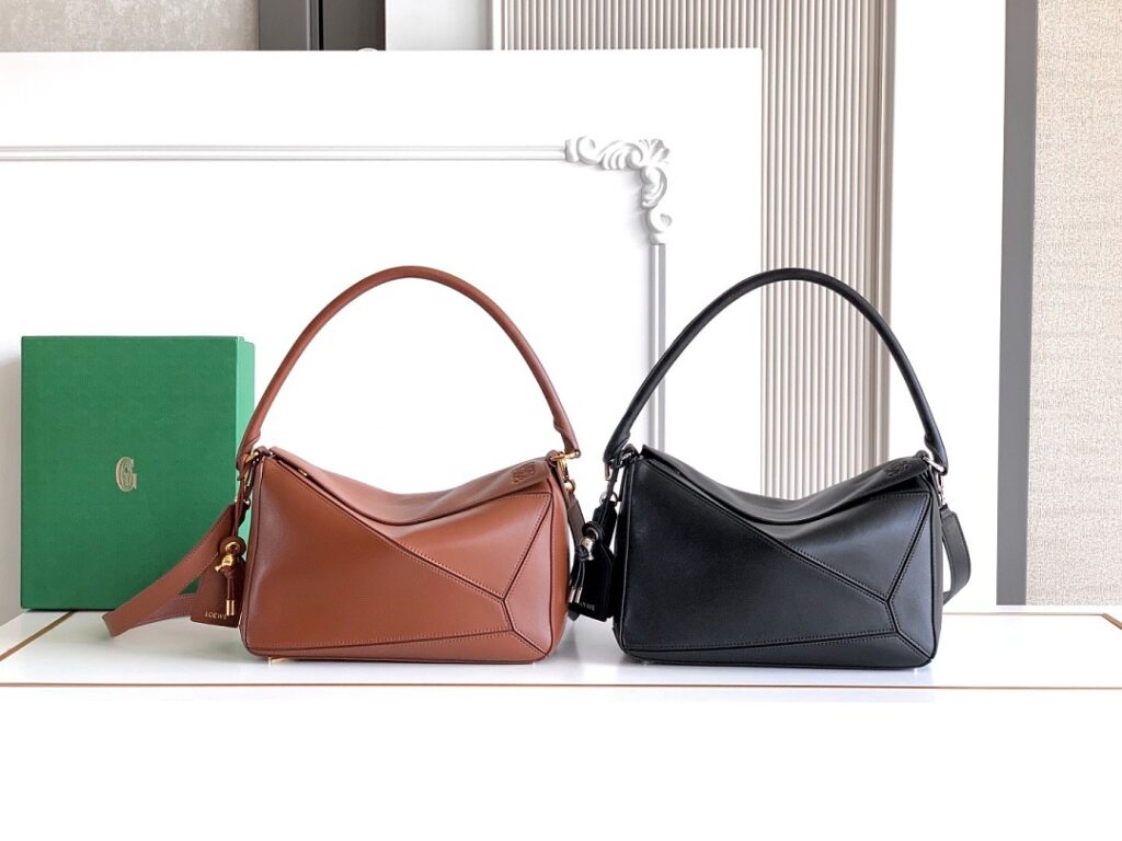 Loewe Bag Style 8804