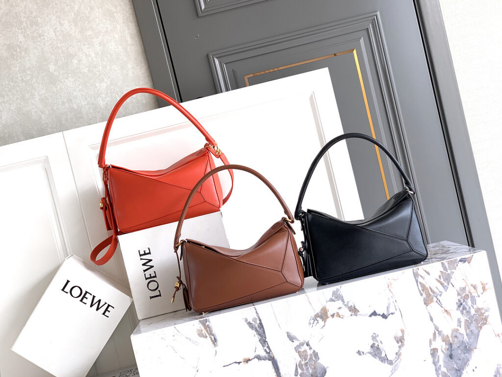 Loewe Bag Style 8804