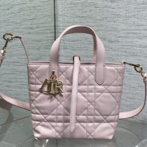 Dior Bag Style 240464570