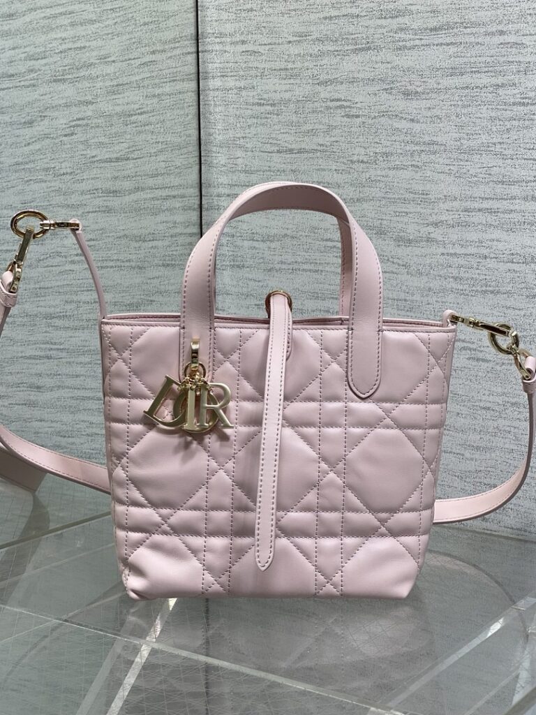 Dior Bag Style 240464570