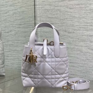 Dior Bag Style 240466013