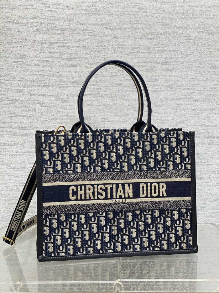 Dior Bag Style 240470644