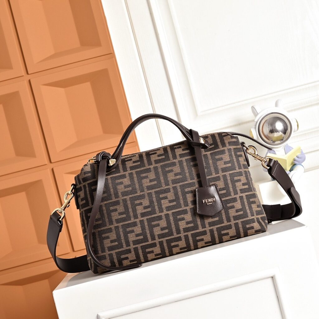 Fendi Bag Style 5002