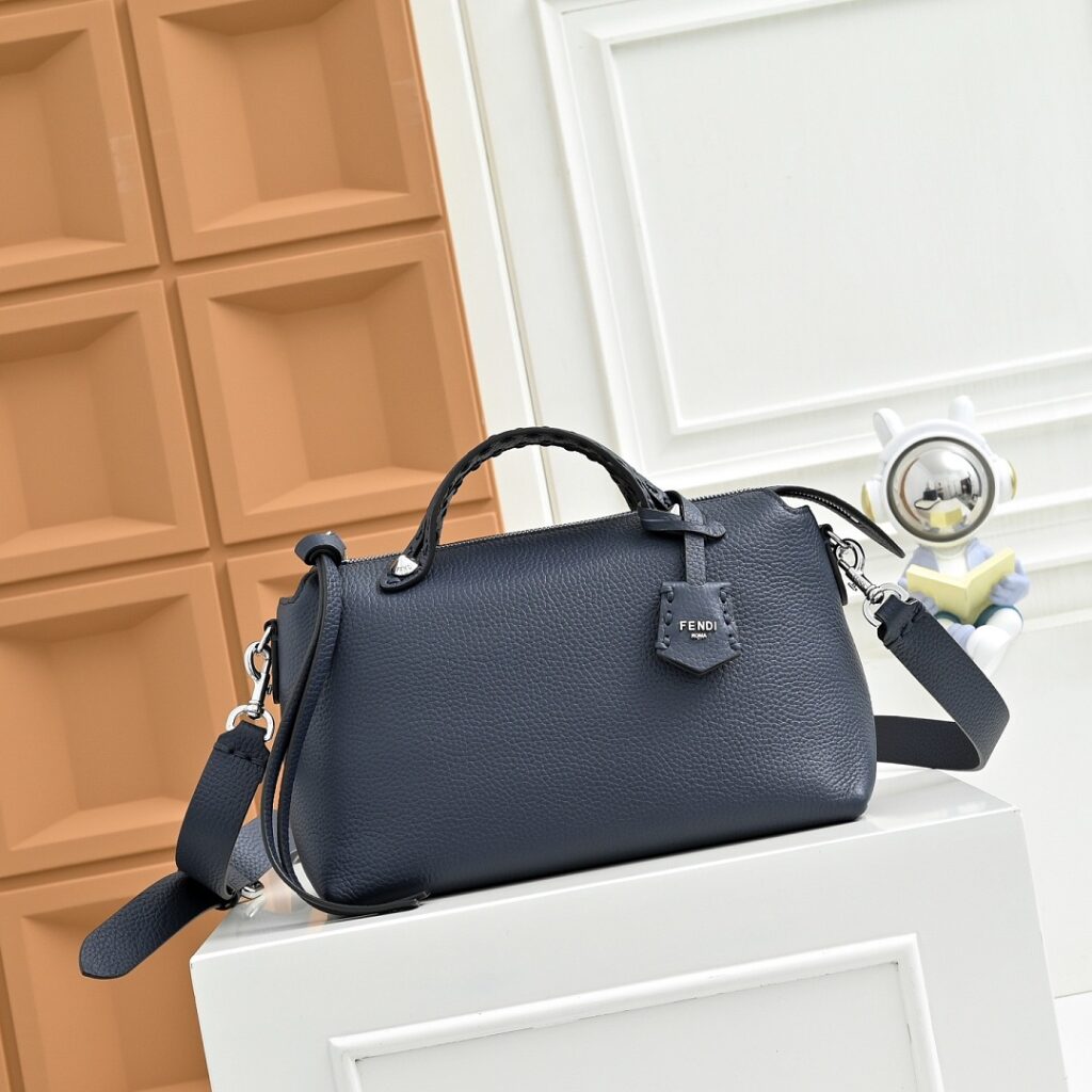 Fendi Bag Style 5004