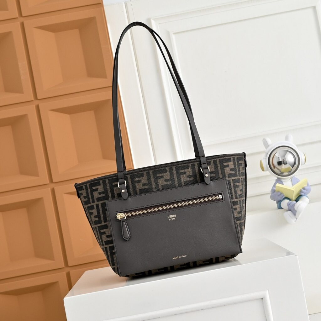 Fendi Bag Style 1810