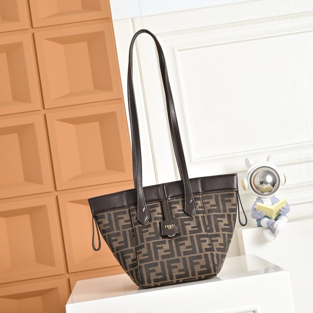 Fendi Bag Style 6002