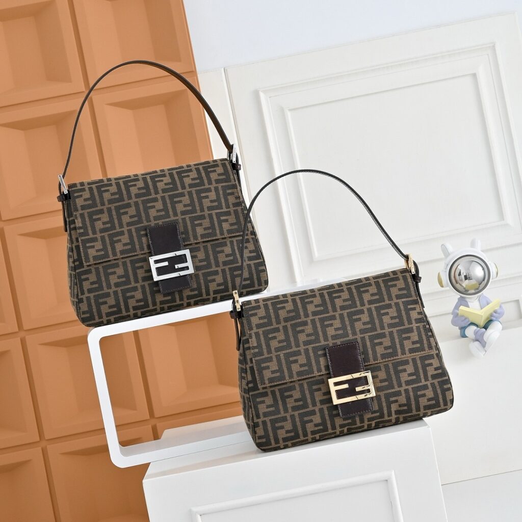Fendi Bag Style 240742118