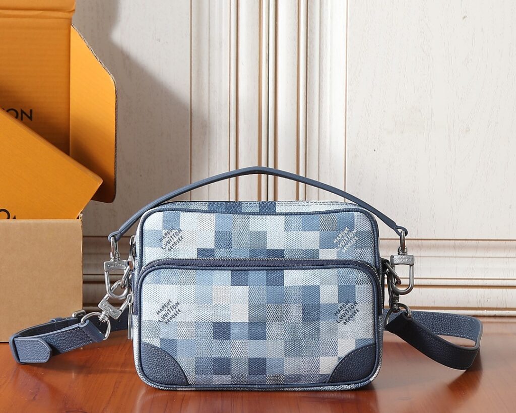 Louis Vuitton Bag Style M28606
