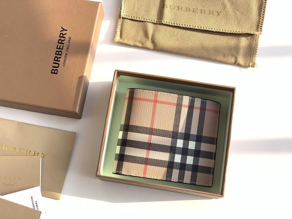 Burberry Bag Style 80166211