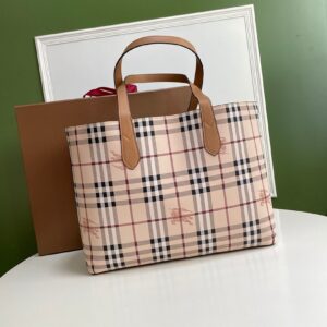 Burberry Bag Style 240960272