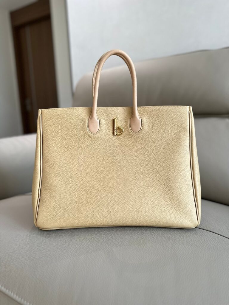 Burberry Bag Style 240963434