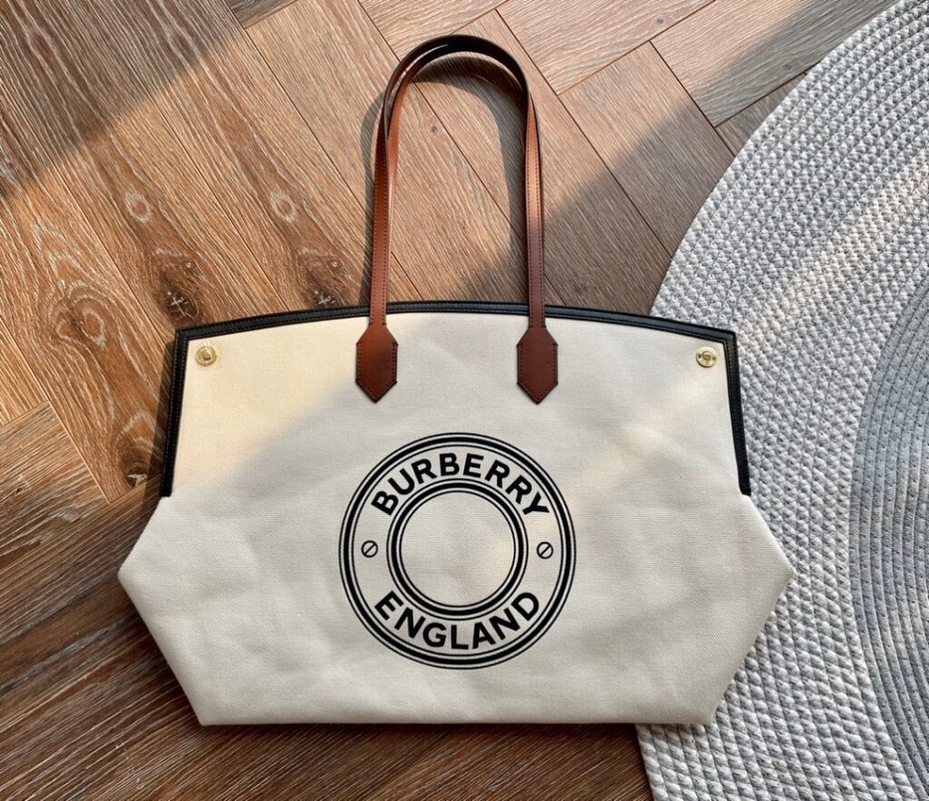 Burberry Bag Style 240965291