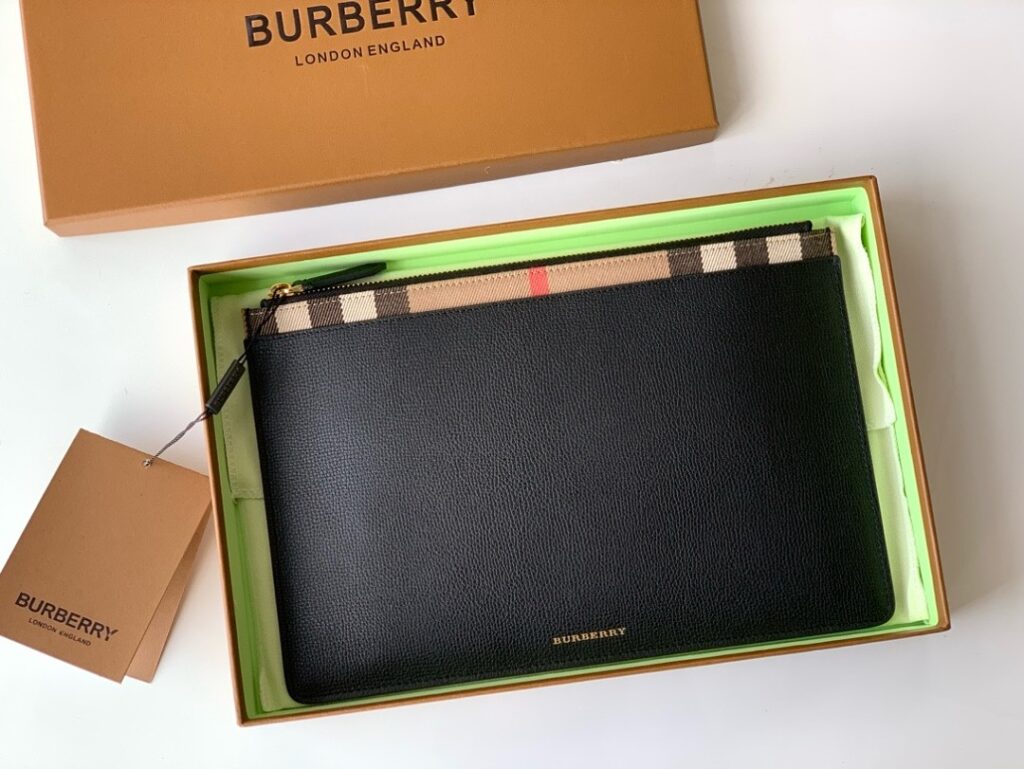 Burberry Bag Style 40420061