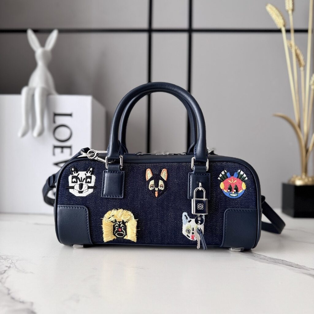 Loewe Bag Style 062417