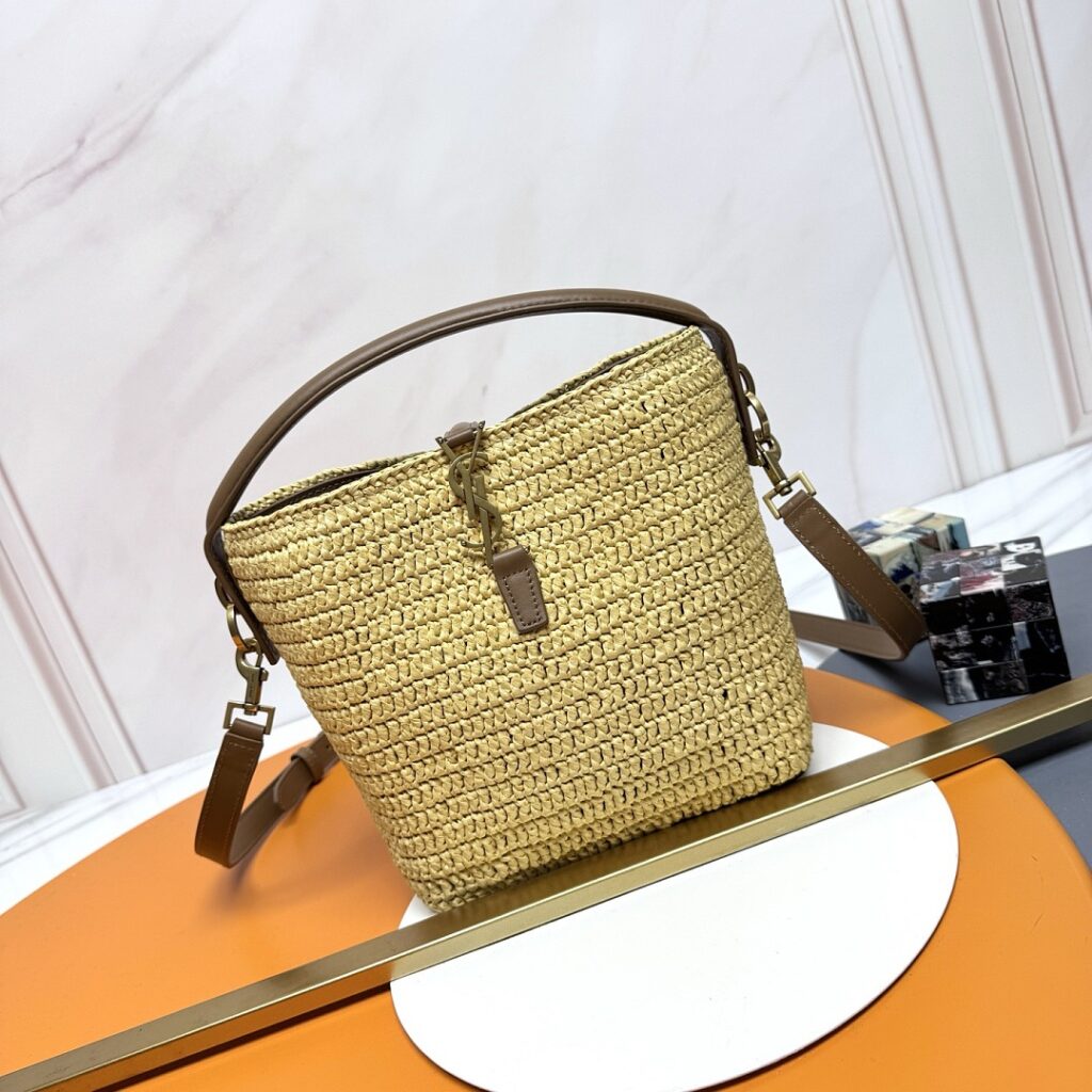 Saint Laurent Bag Style 749036