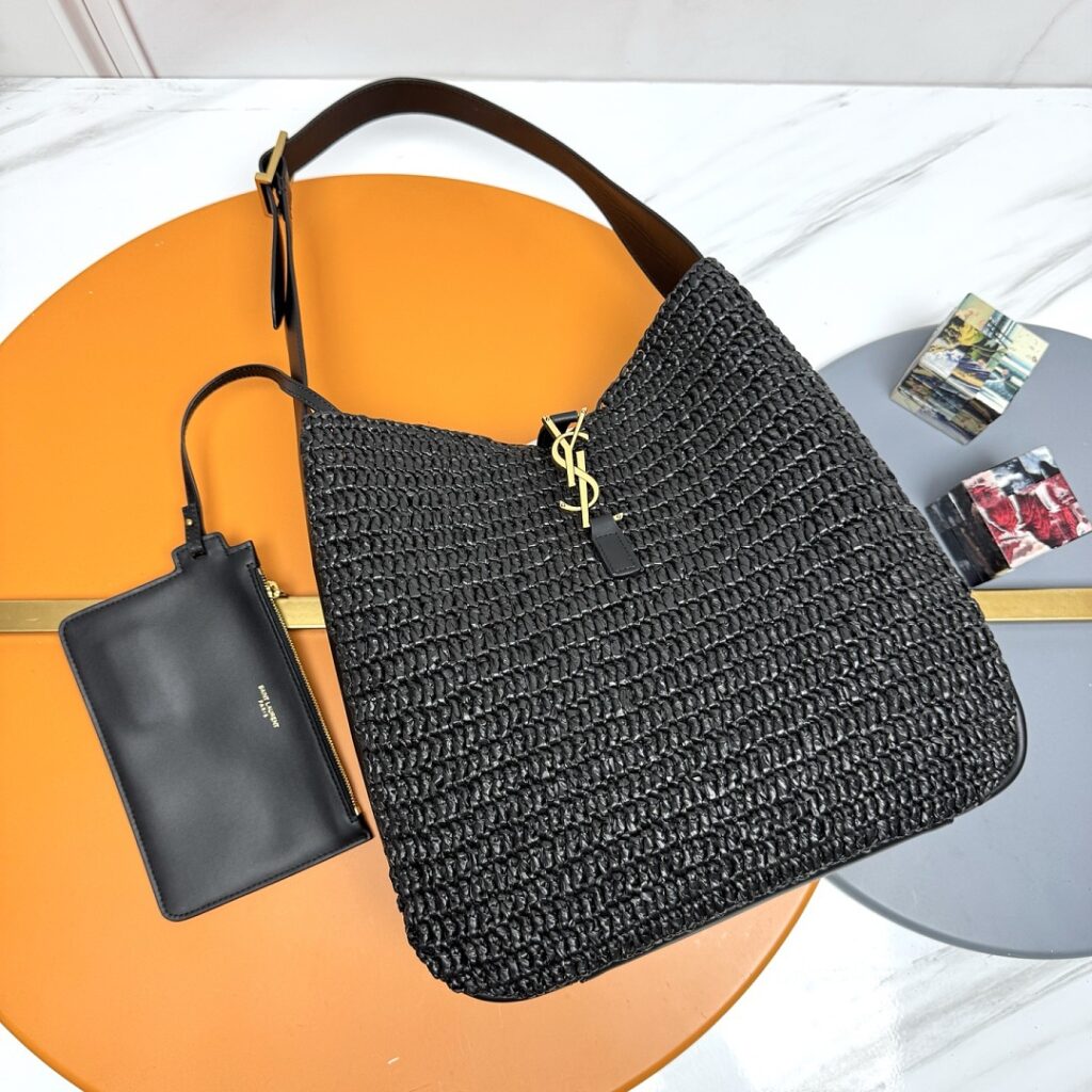 Saint Laurent Bag Style 753837