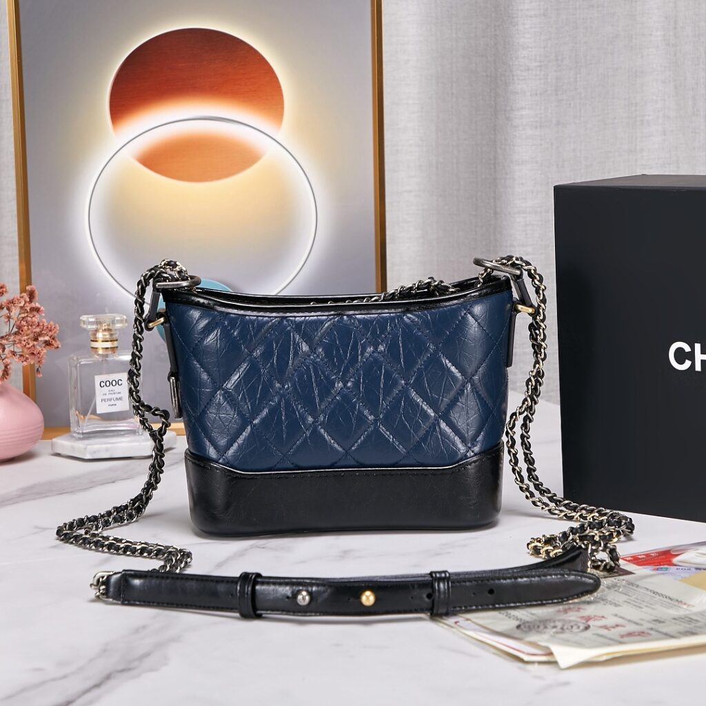 Chanel Bag Style AS91810