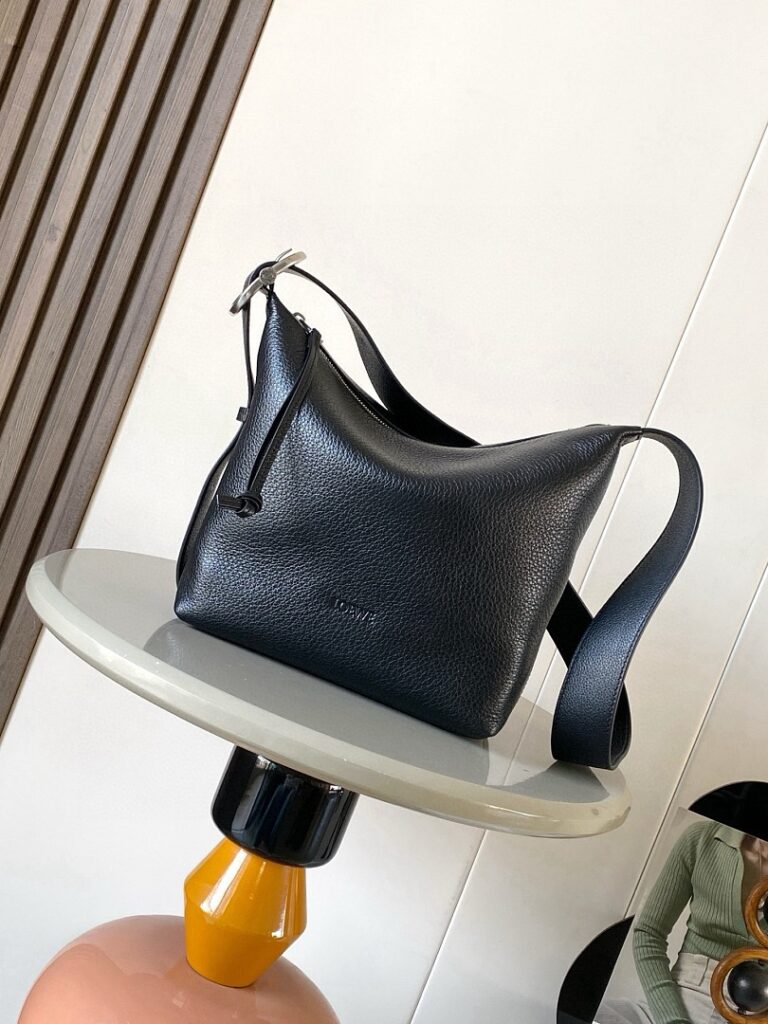 Loewe Bag Style 9159