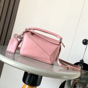Loewe Bag Style 9098