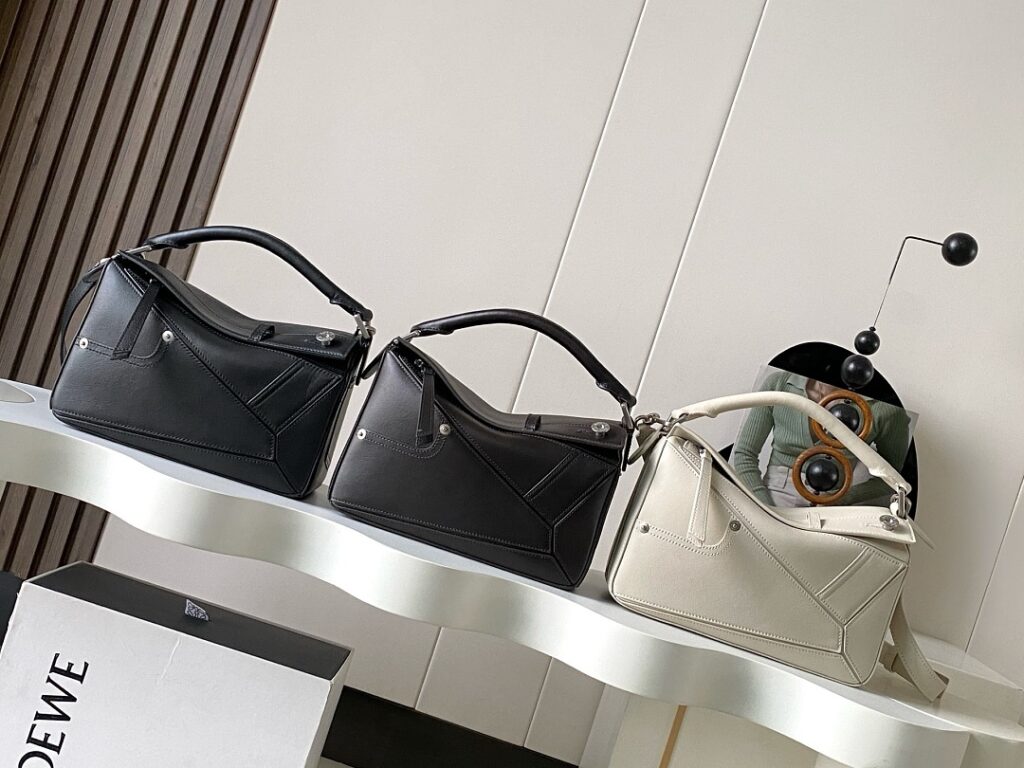 Loewe Bag Style 9109