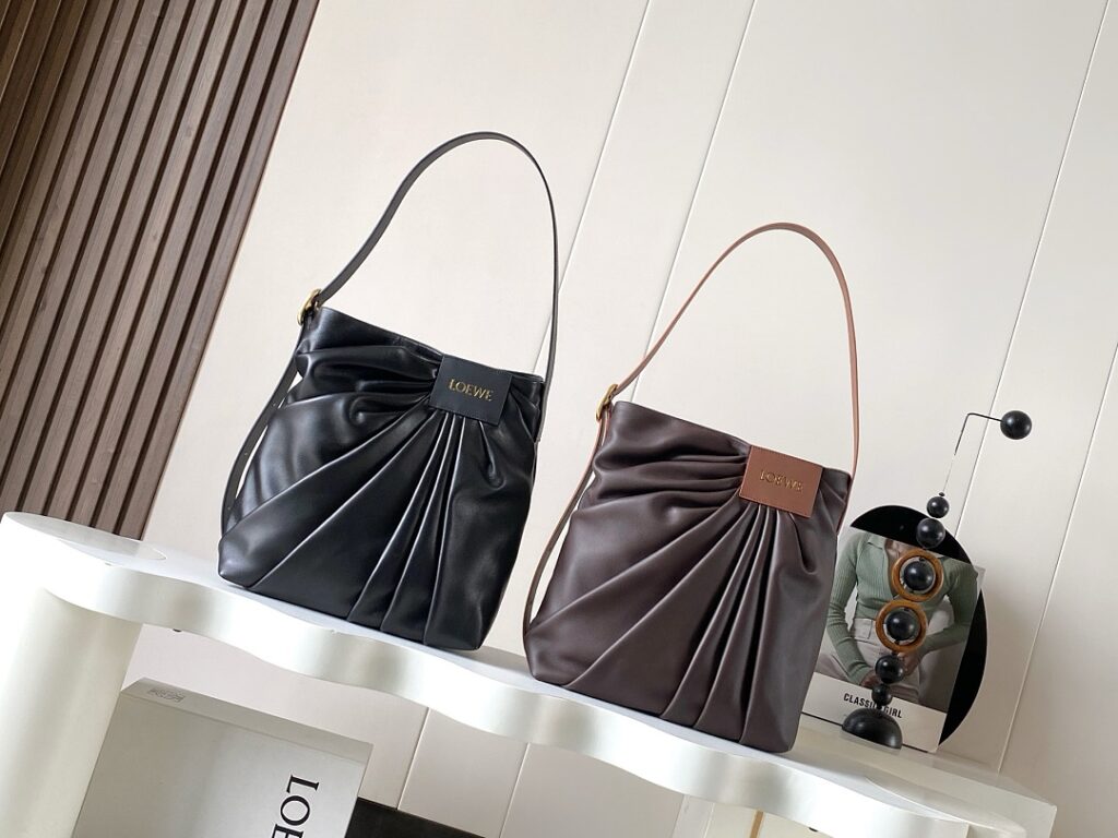 Loewe Bag Style 9156