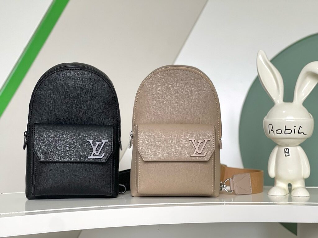 Louis Vuitton Bag Style M23736