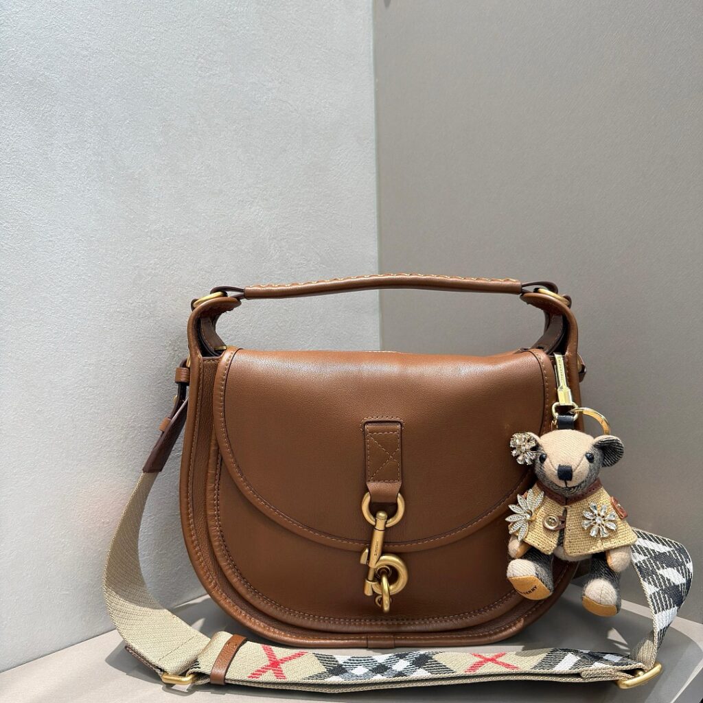 Burberry Bag Style 241726540