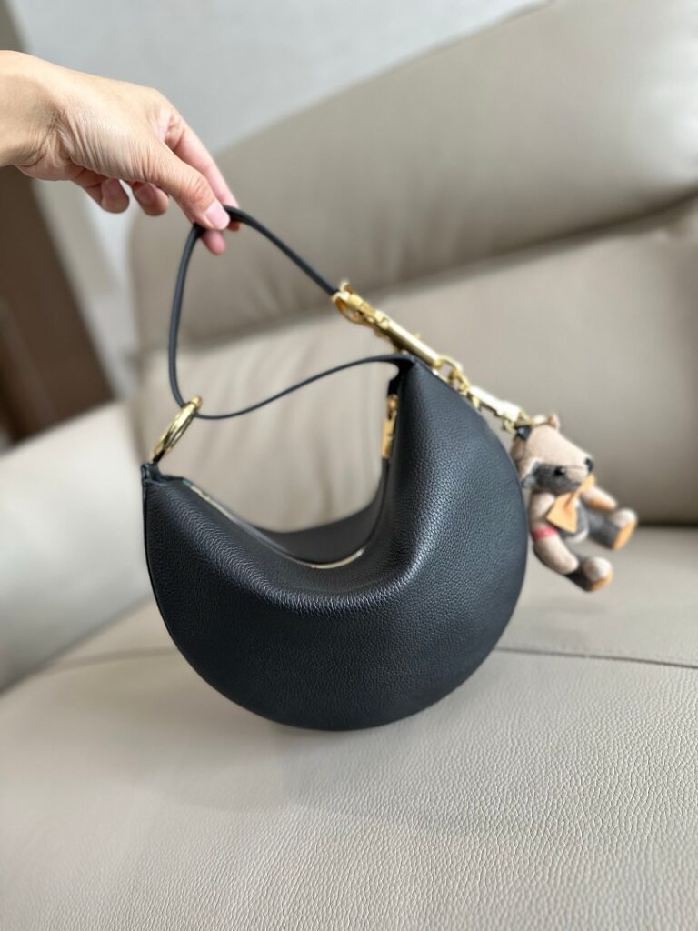 Burberry Bag Style 241726607