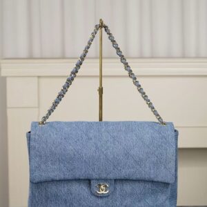 Chanel Bag Style 242141788