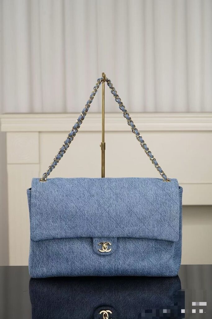 Chanel Bag Style 242141788