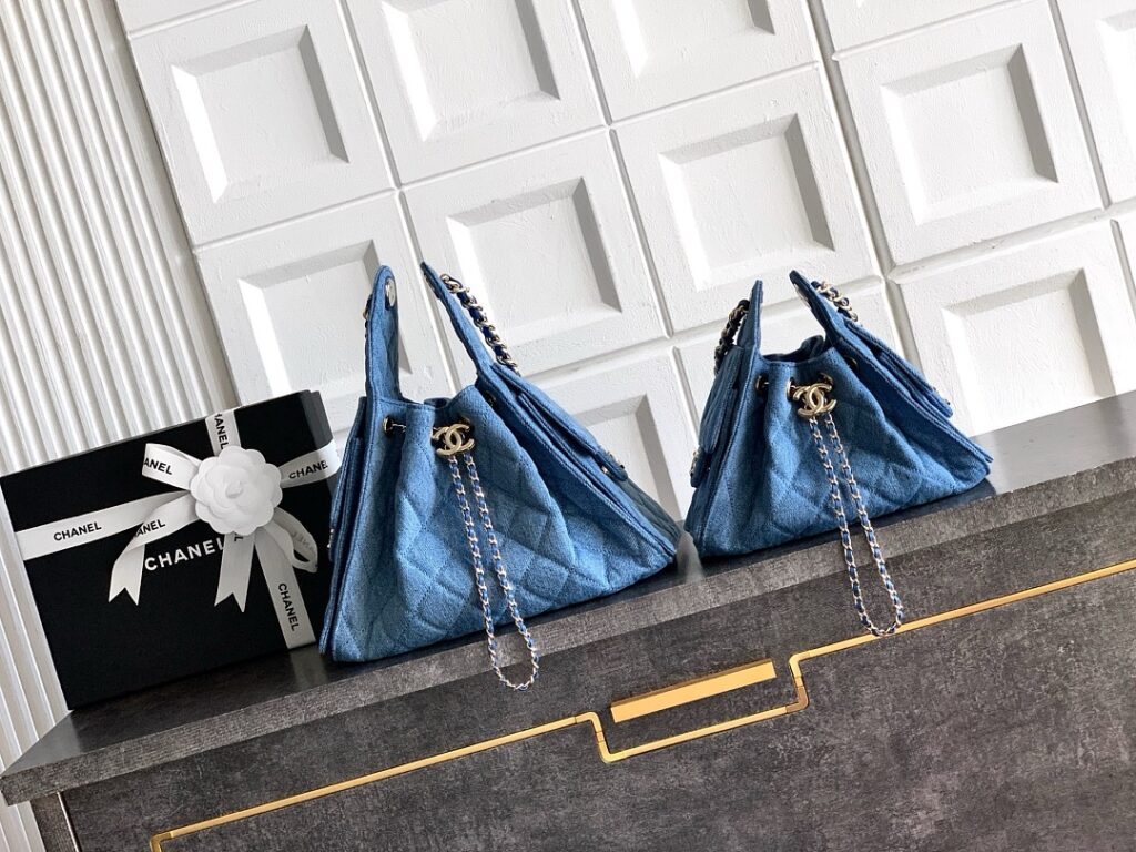Chanel Bag Style 242144833