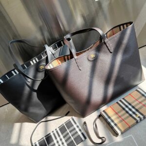 Burberry Bag Style 242433625