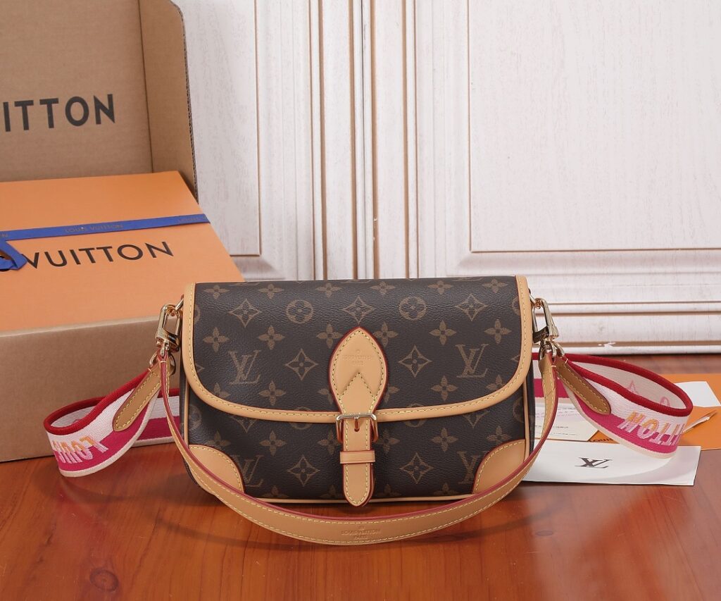 Louis Vuitton Bag Style M46049