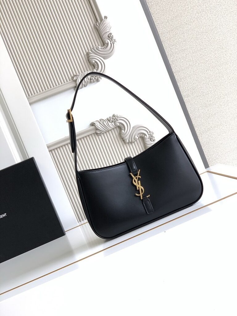 Saint Laurent Bag Style 657228
